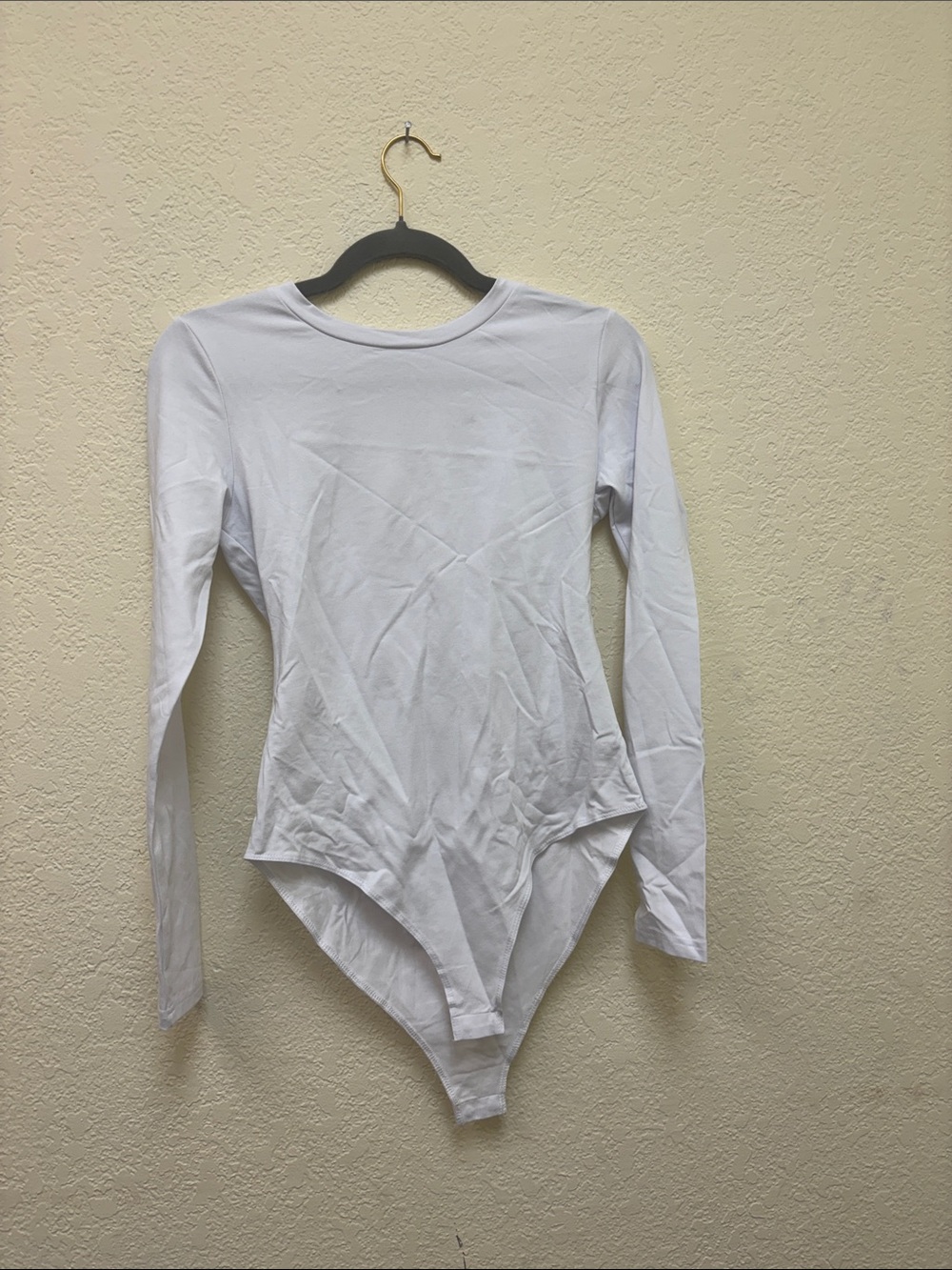 MANGOPOP White Crewneck Tee